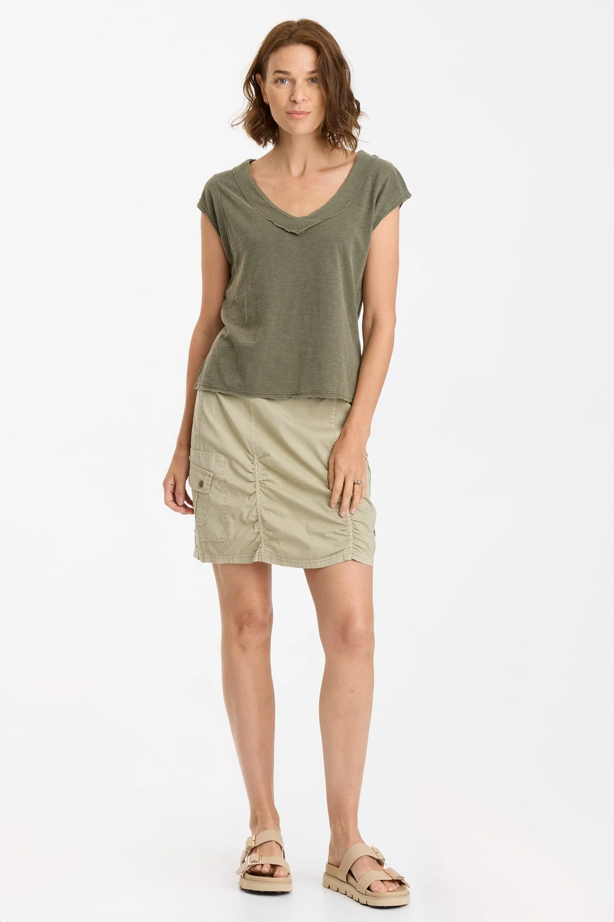 Neela V-Neck - Shopern
