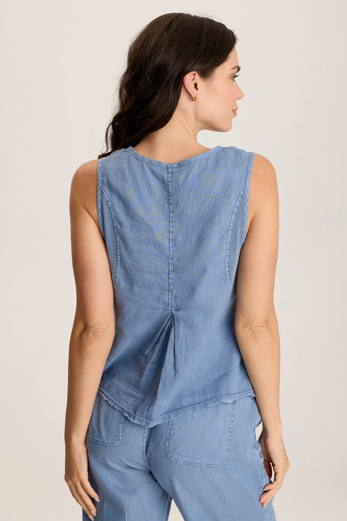 Estine Linen V-Neck Tank Top - Shopern