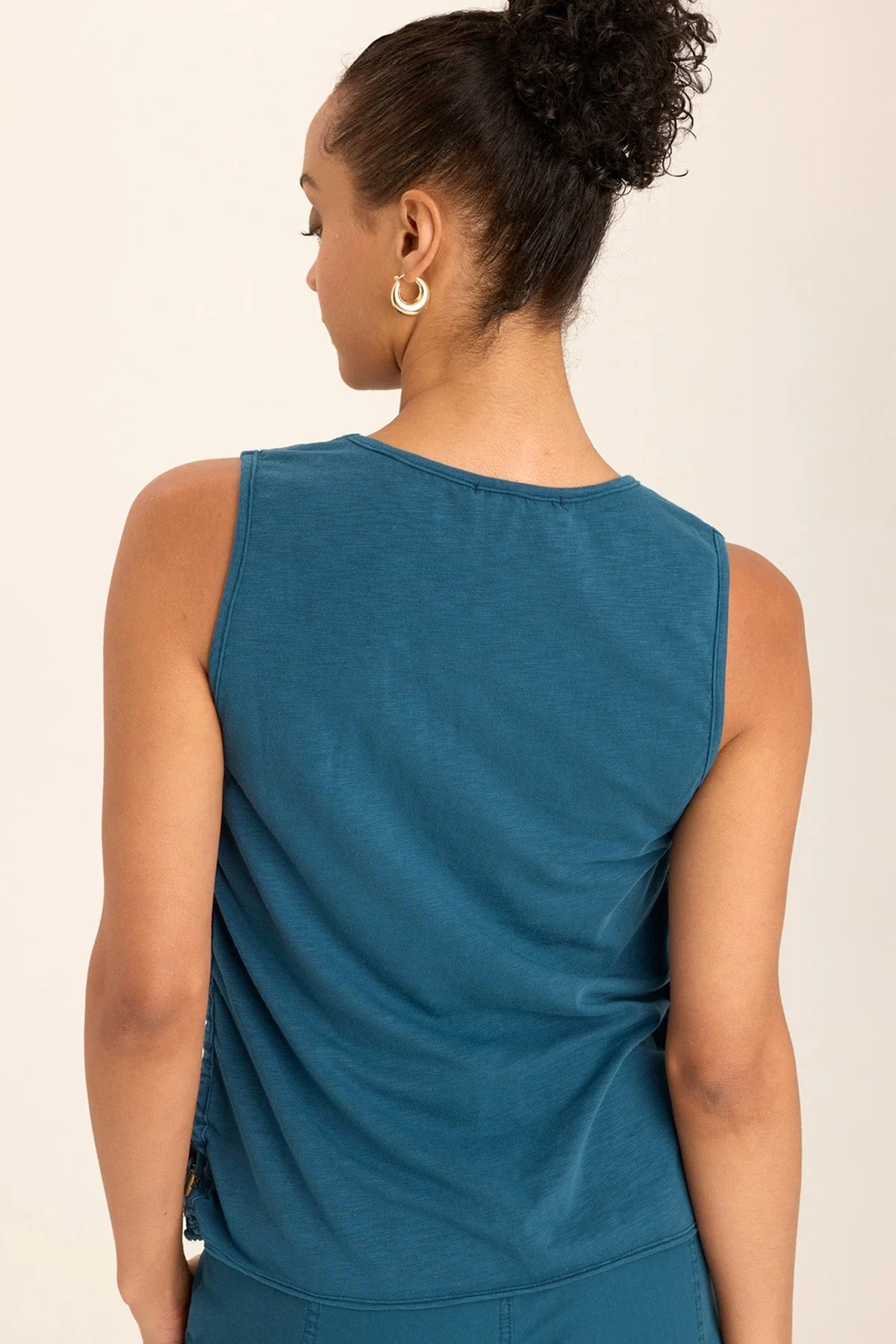 Ileana Tank - Shopern