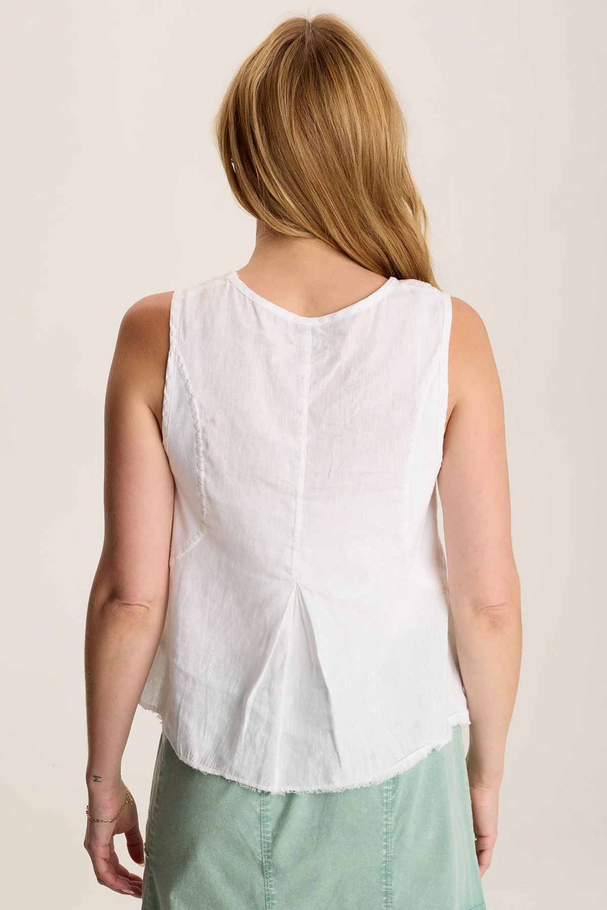 Estine Linen V-Neck Tank Top - Shopern