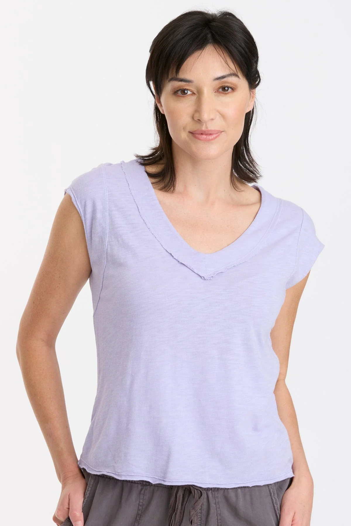 Neela V-Neck - Shopern