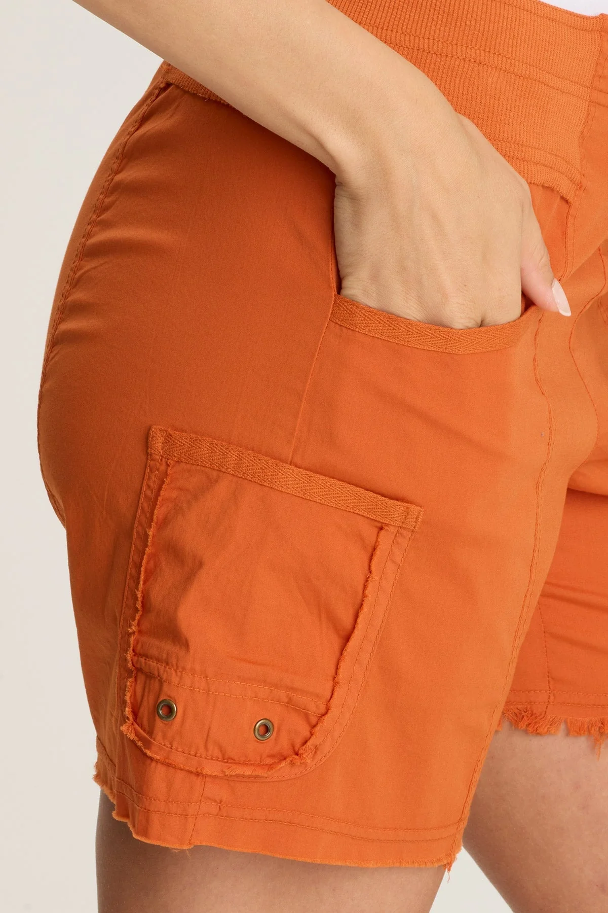 Erna Poplin Multi-Pocket Short - Shopern