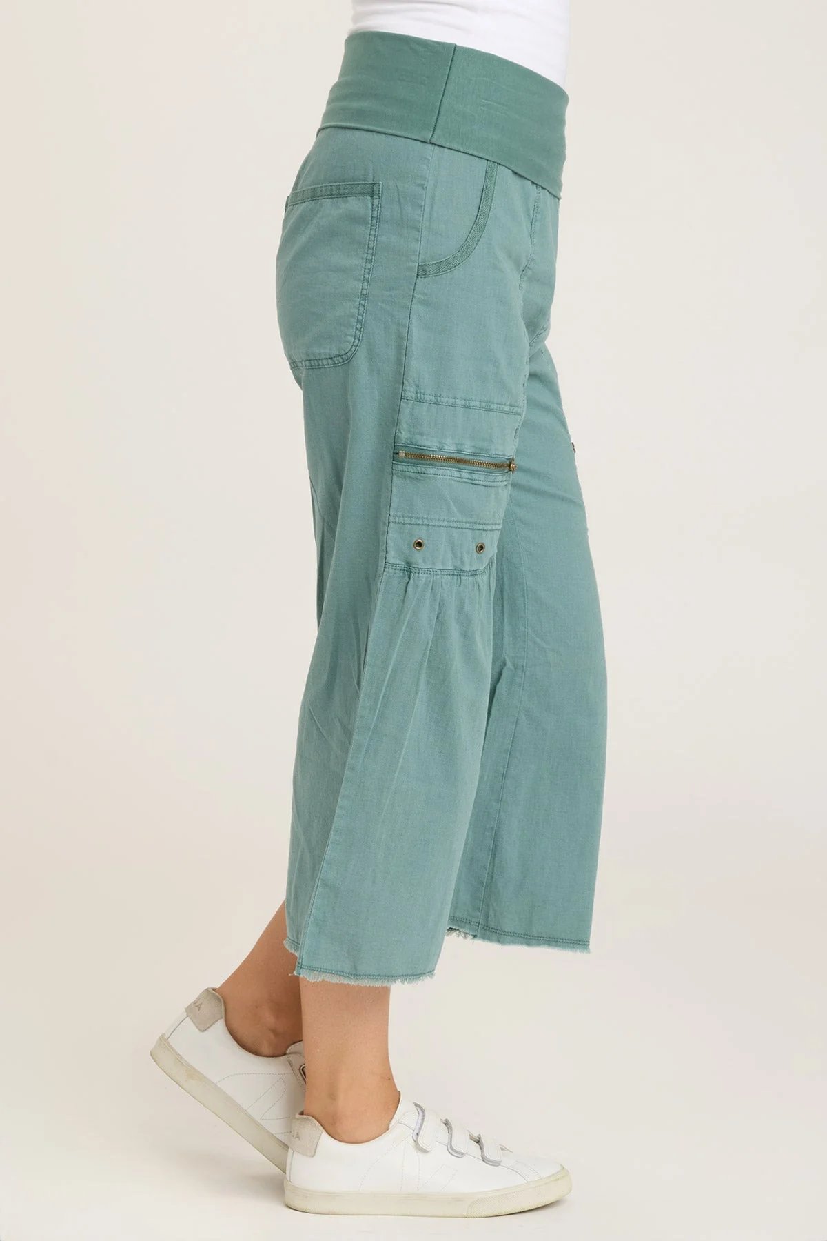 Pasqual Crop 2.0 - Shopern