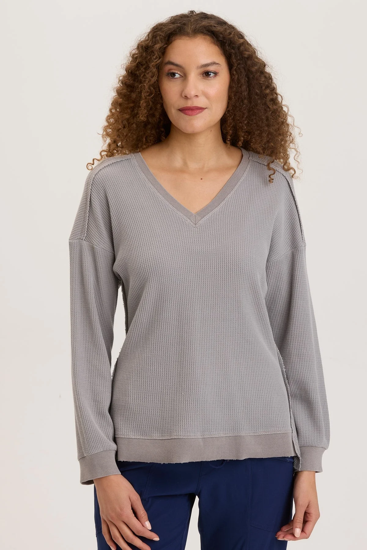 Oxley V-Neck - Shopern