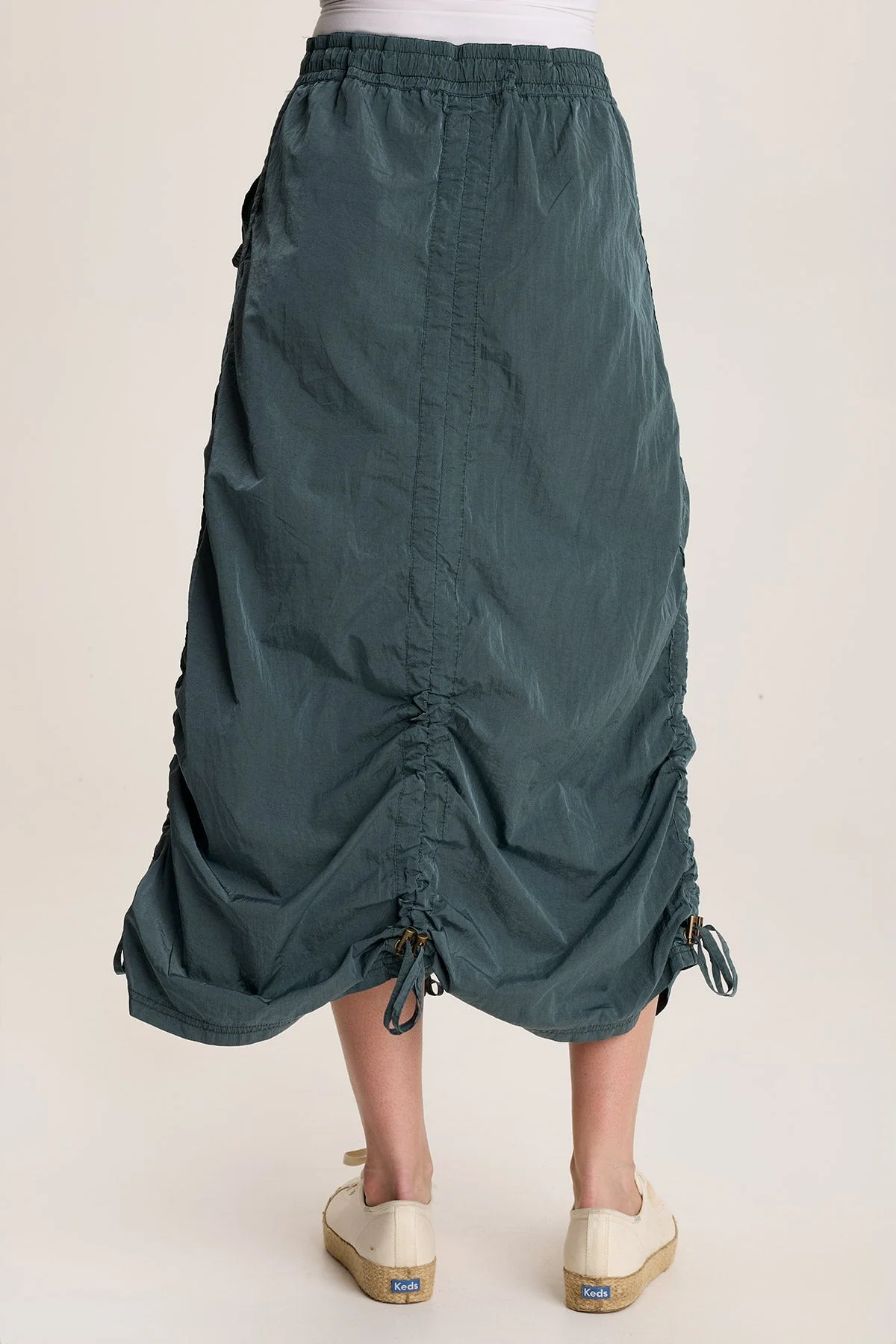 Zeno Ruched Sporty Cargo Midi Skirt - Shopern