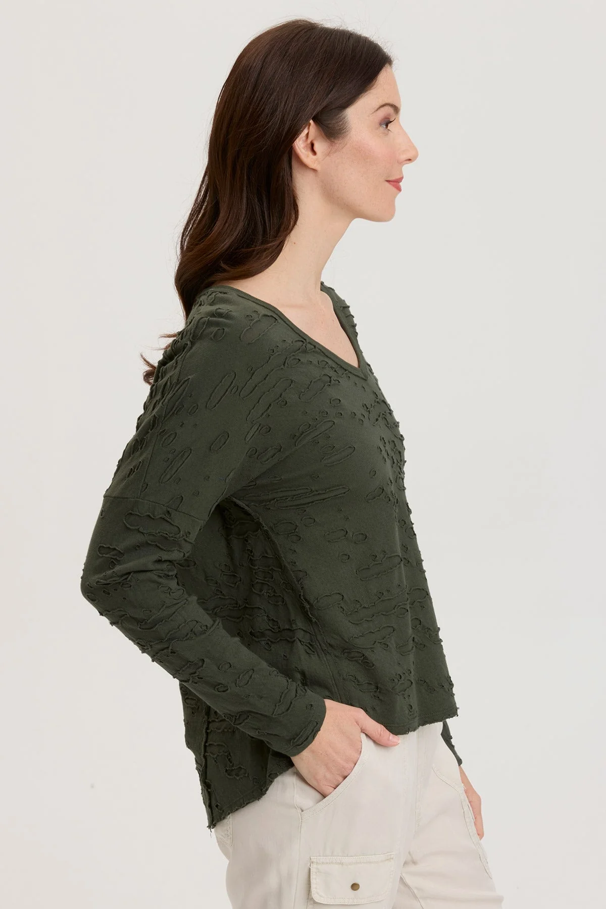 Pavel V-Neck - Shopern