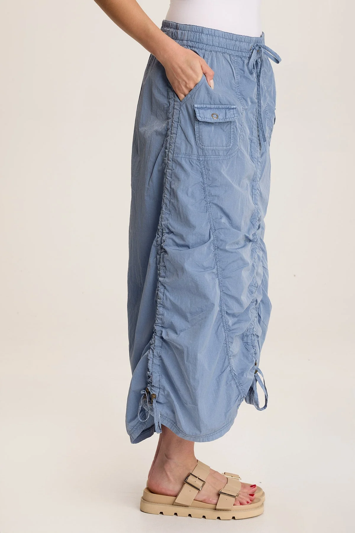 Zeno Ruched Sporty Cargo Midi Skirt - Shopern