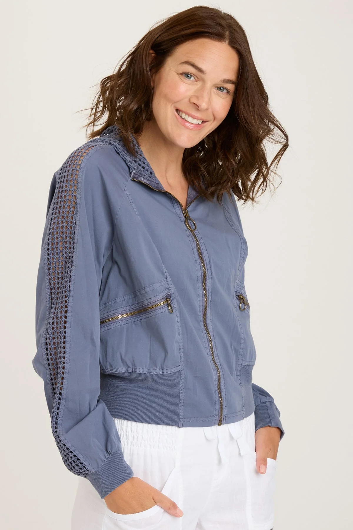 Gillian Bomber - Shopern