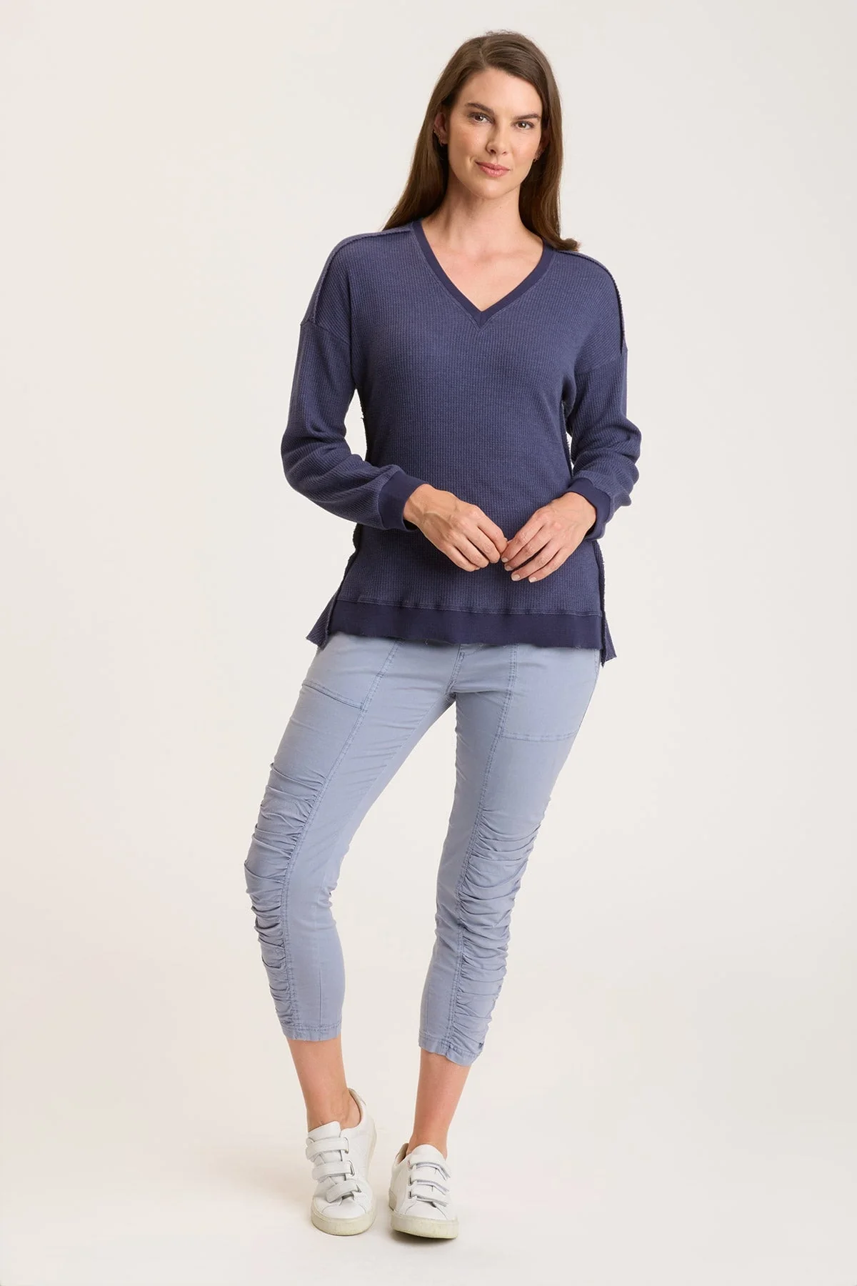 Oxley V-Neck - Shopern