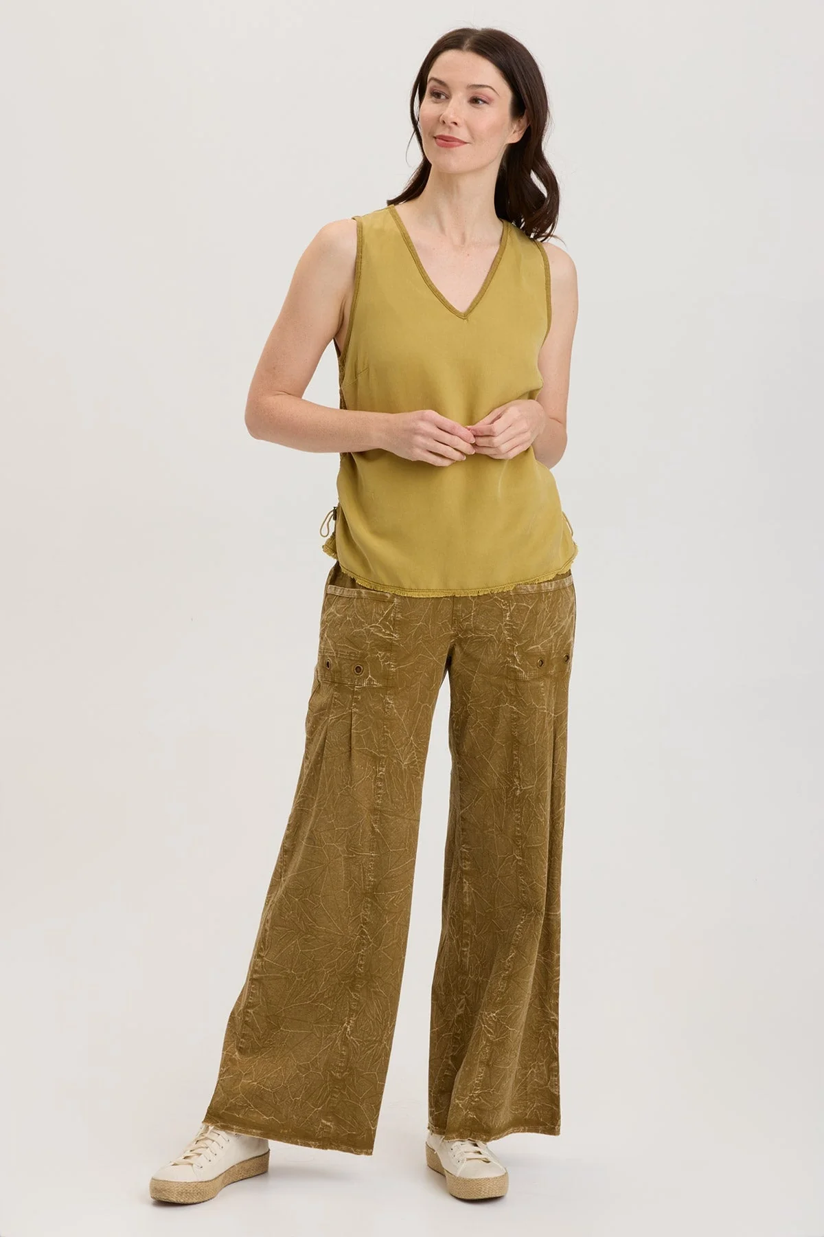 Ileana Tank - Shopern