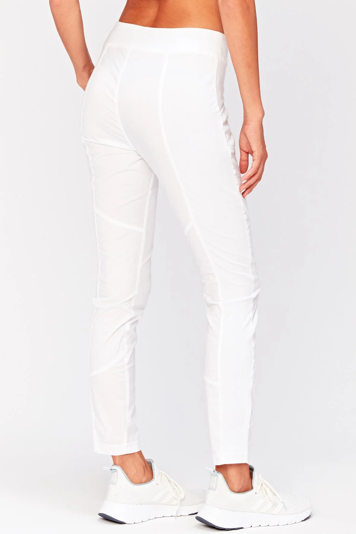 Dalia Pant - Shopern