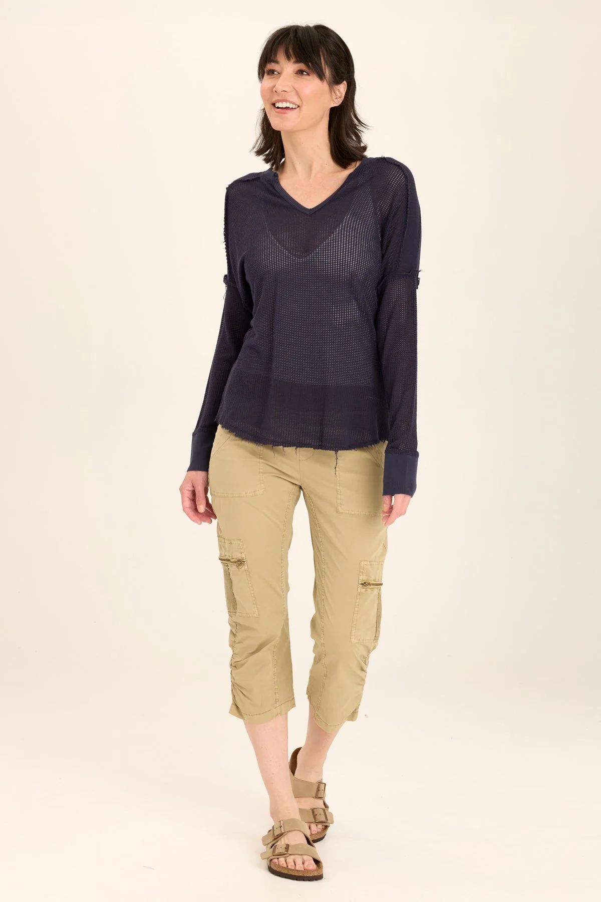 Bullock Mesh V-Neck Pullover - Shopern