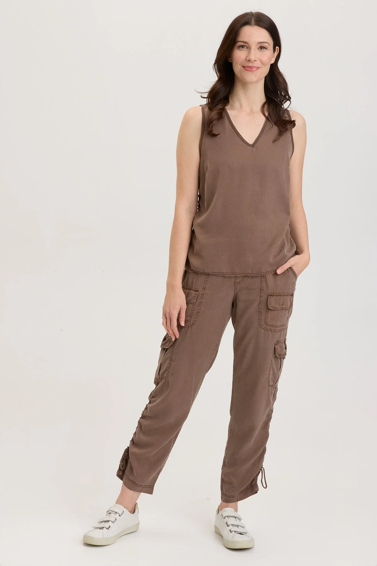 Ileana Tank - Shopern