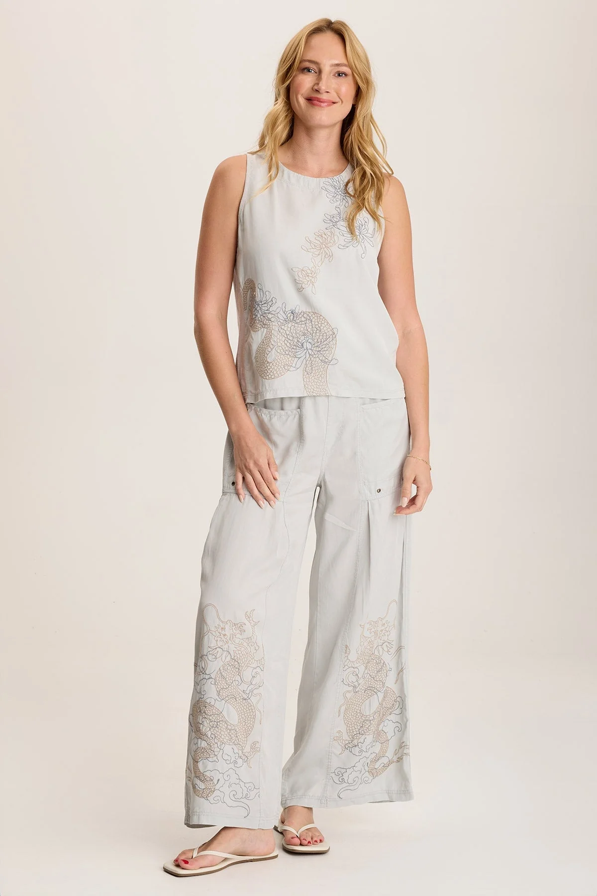 Quan Twill Embroidered Tank - Shopern