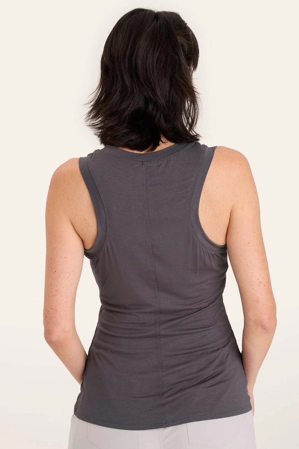 Essence Tank - Shopern