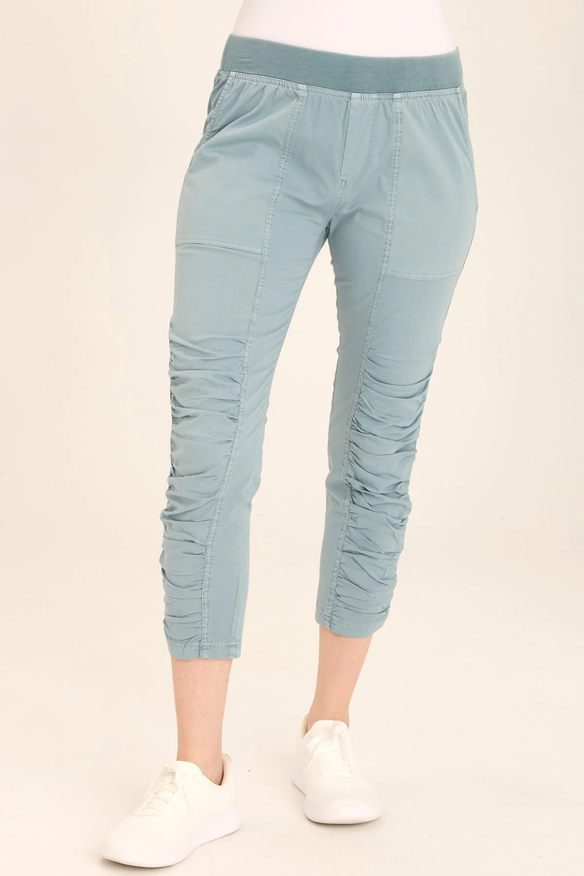 Geyser Crop - Shopern